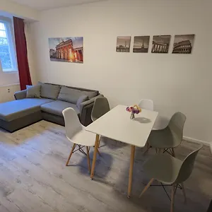 modern-city-apt-new-and-exclusive-fast-wifi-tv.find-berlin-hotels.com/